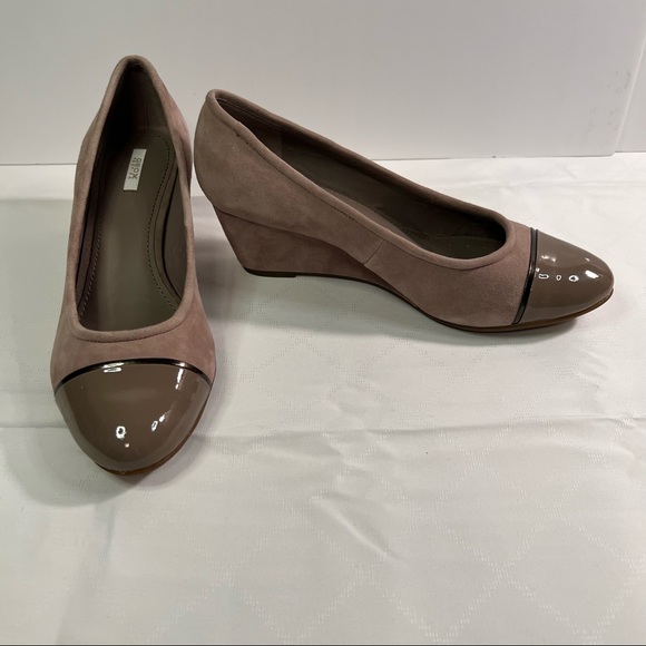 GEOX Respira D Venere Khaki suede and patent wedge heel size 7B BNWB - Picture 10 of 14